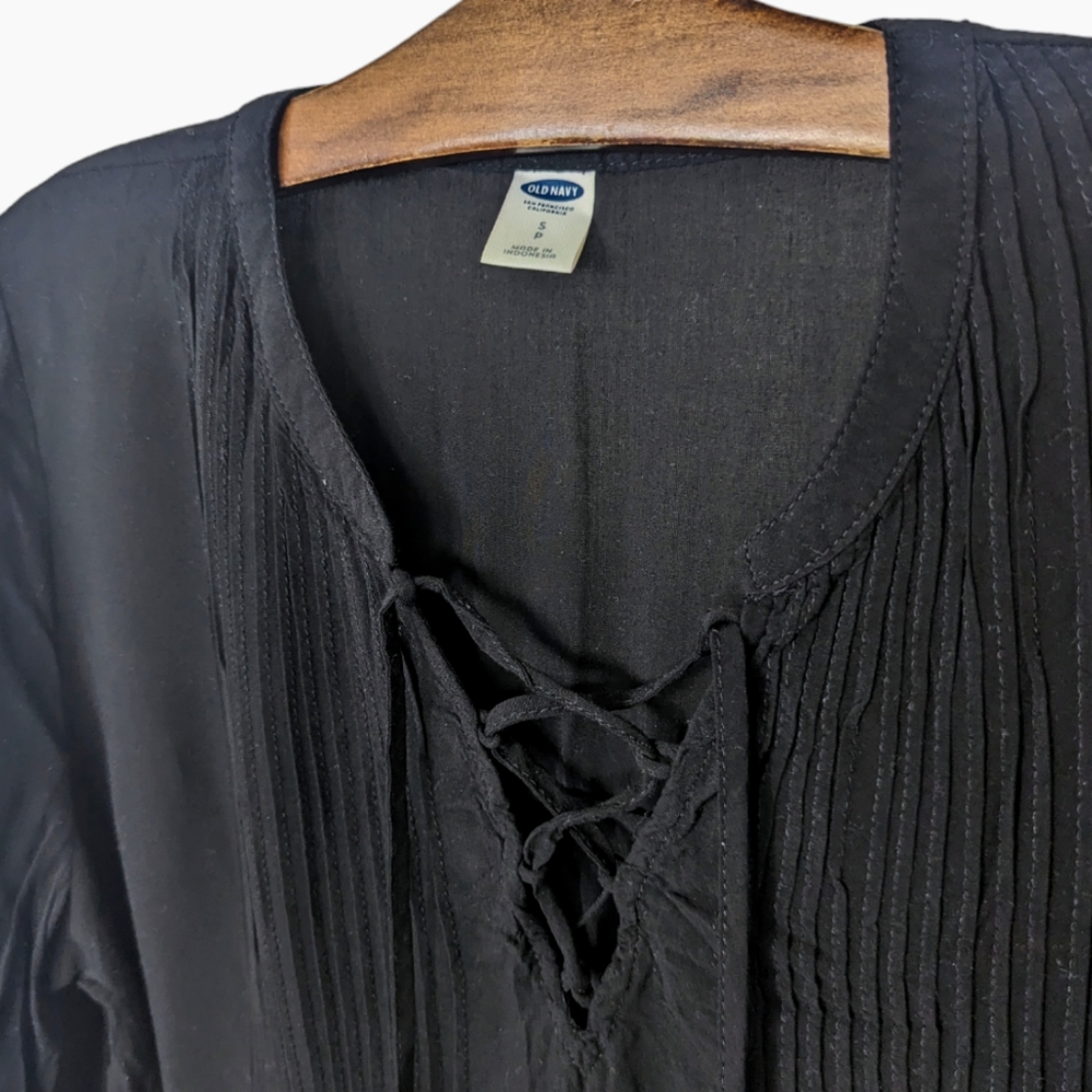 Flowy Black Long Sleeve Old Navy Size Small Lightweight Lace Up Front